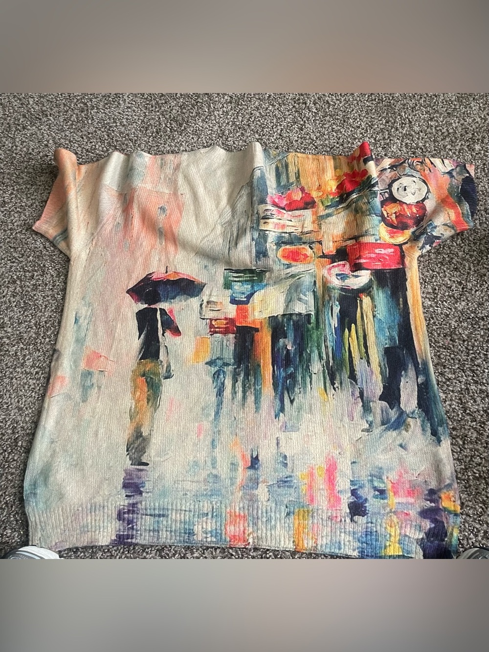 Women’s beige crew neck sweater xl with a garden scene screen print